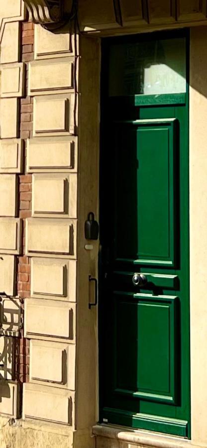 Appartement De Luxe Avec Fresque, Hyper Centre Et Parking Sure Fontainebleau Bagian luar foto