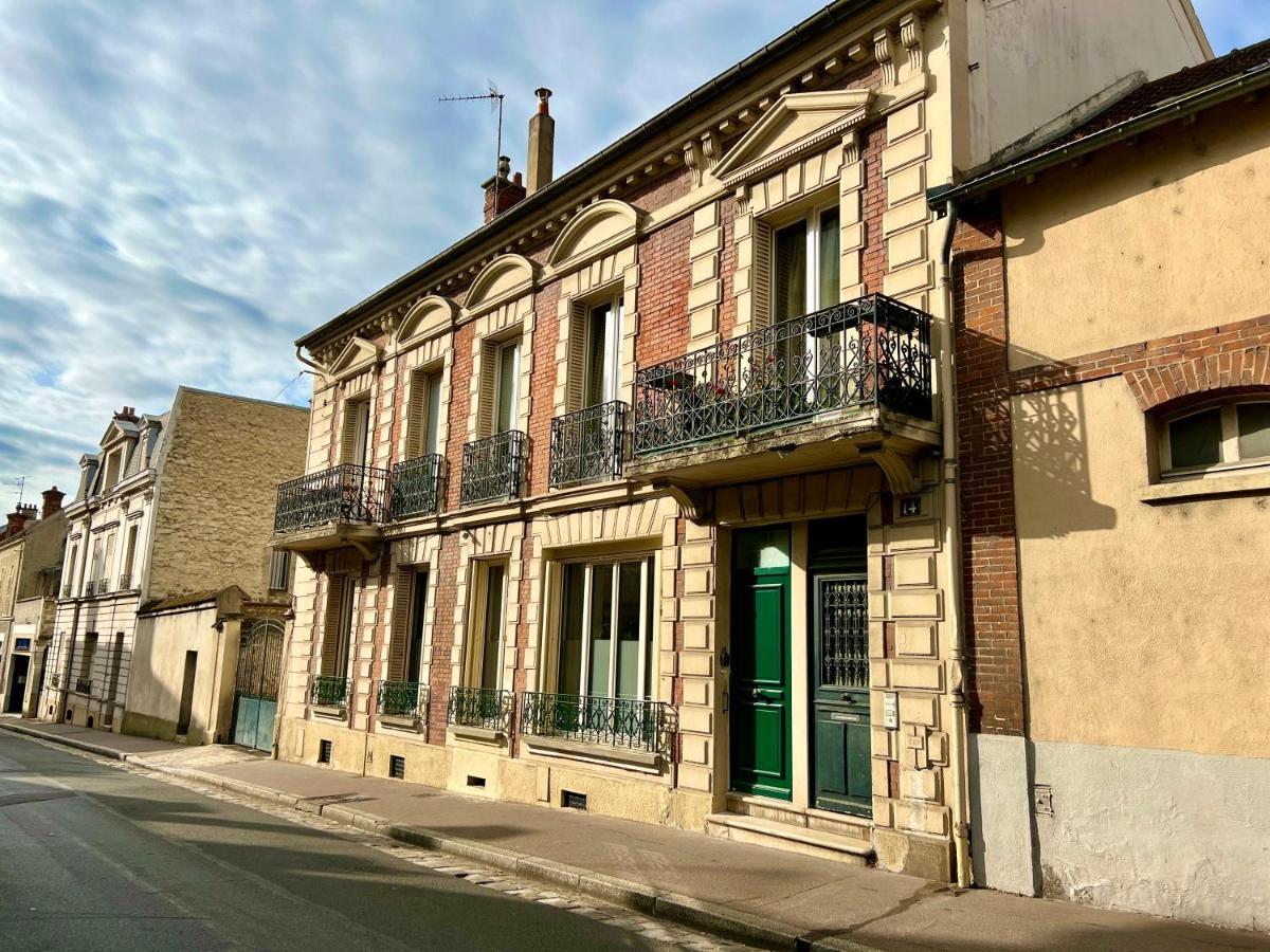 Appartement De Luxe Avec Fresque, Hyper Centre Et Parking Sure Fontainebleau Bagian luar foto