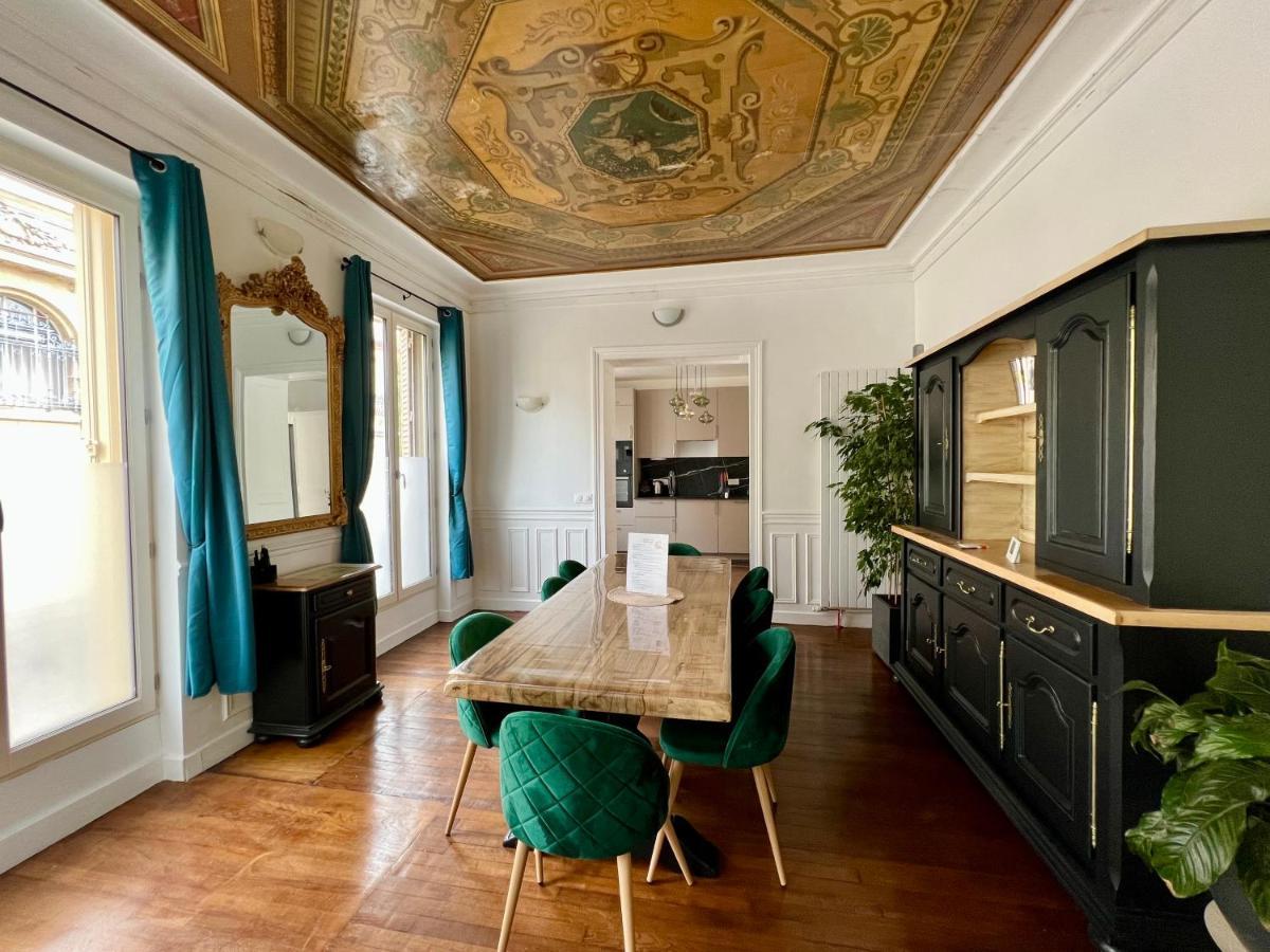 Appartement De Luxe Avec Fresque, Hyper Centre Et Parking Sure Fontainebleau Bagian luar foto